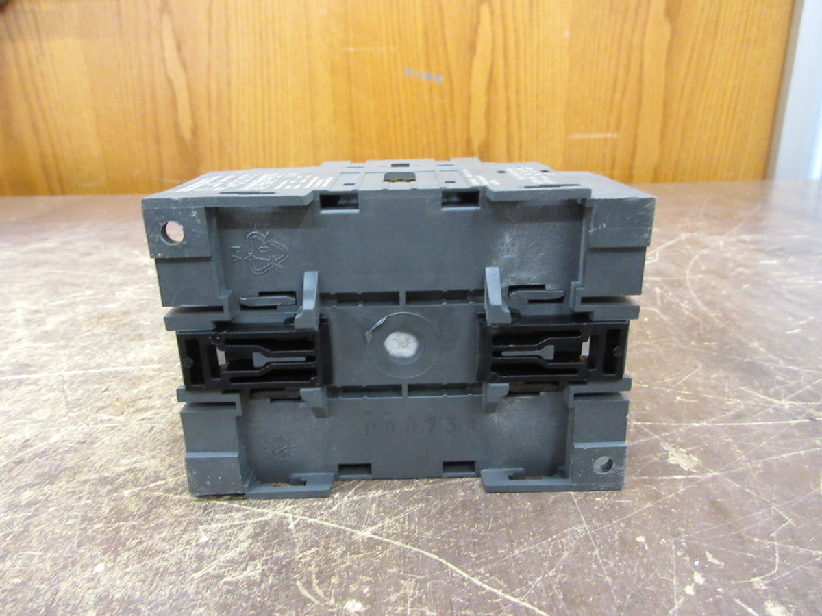ABB Disconnect Switch OT60E3 60A 600V 3Ph * No Handle * Used