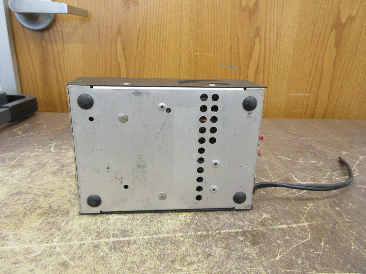 Radio Shack Power Supply 22-124A 60W Input:120VAC 60Hz * Cut Cord * Used