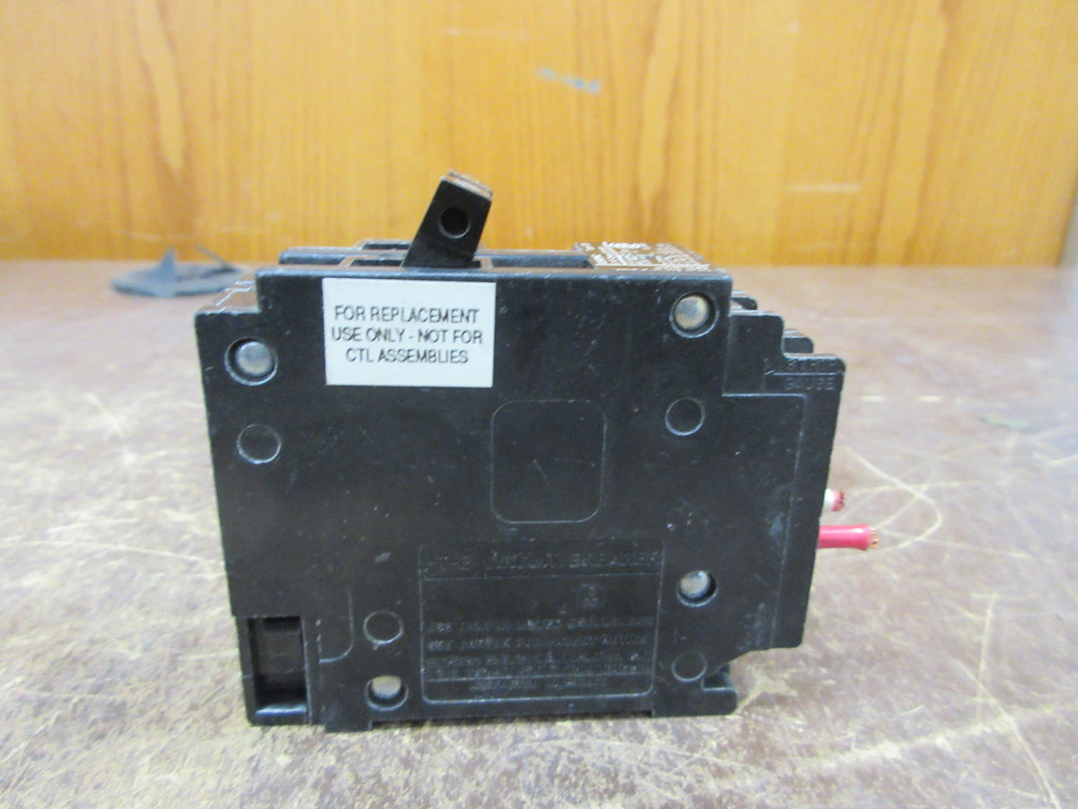Siemens ITE Type QT Tandem Circuit Breaker Q2020NC 20A/20A 120/240V 2P Used