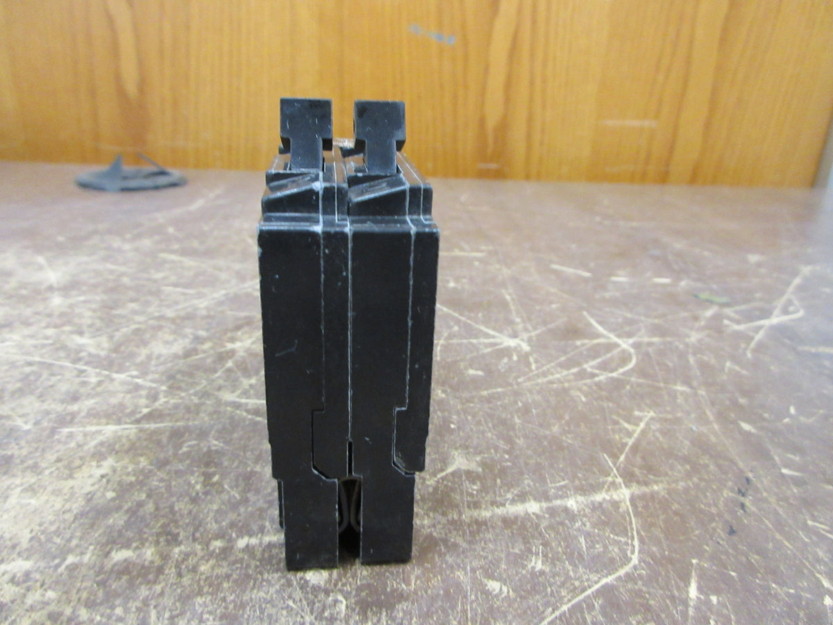 Siemens ITE Type QT Tandem Circuit Breaker Q2020NC 20A/20A 120/240V 2P Used