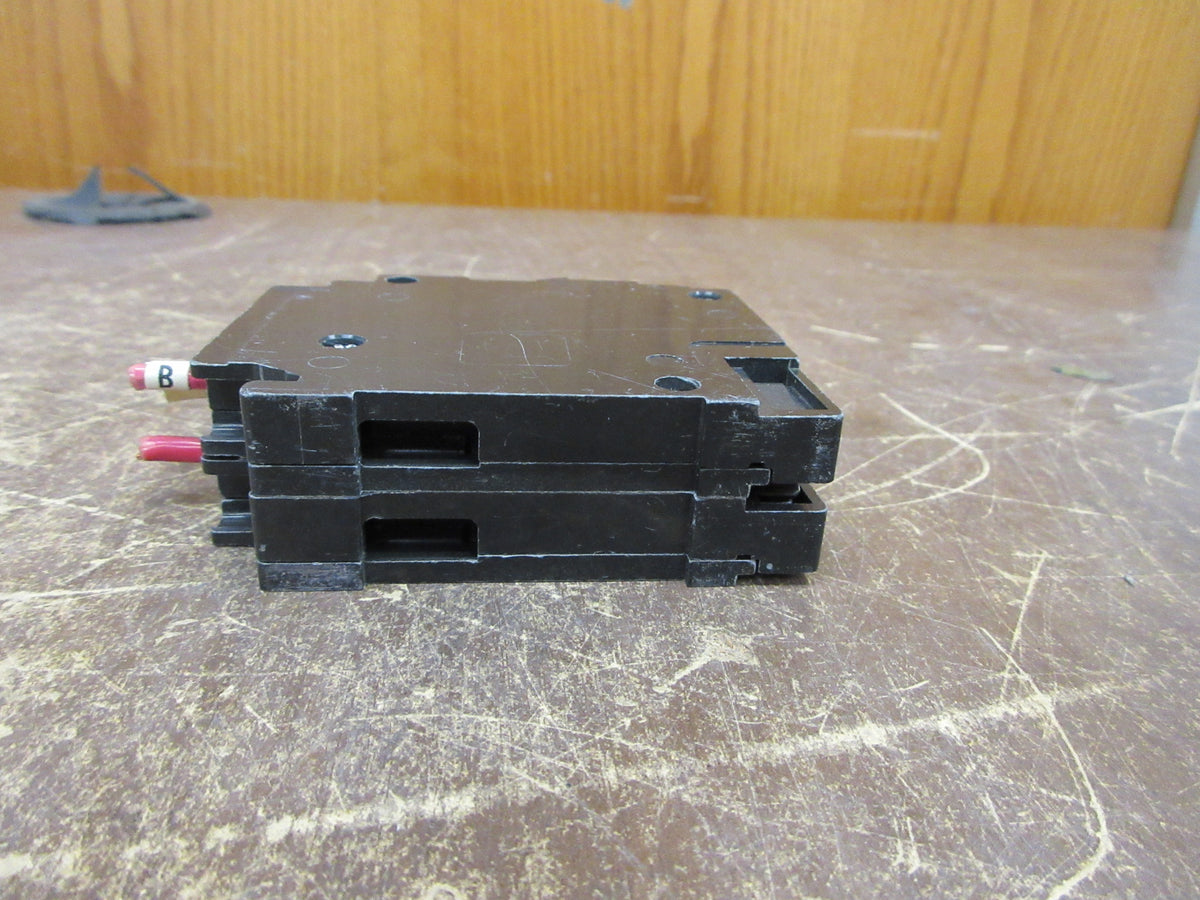Siemens ITE Type QT Tandem Circuit Breaker Q2020NC 20A/20A 120/240V 2P Used