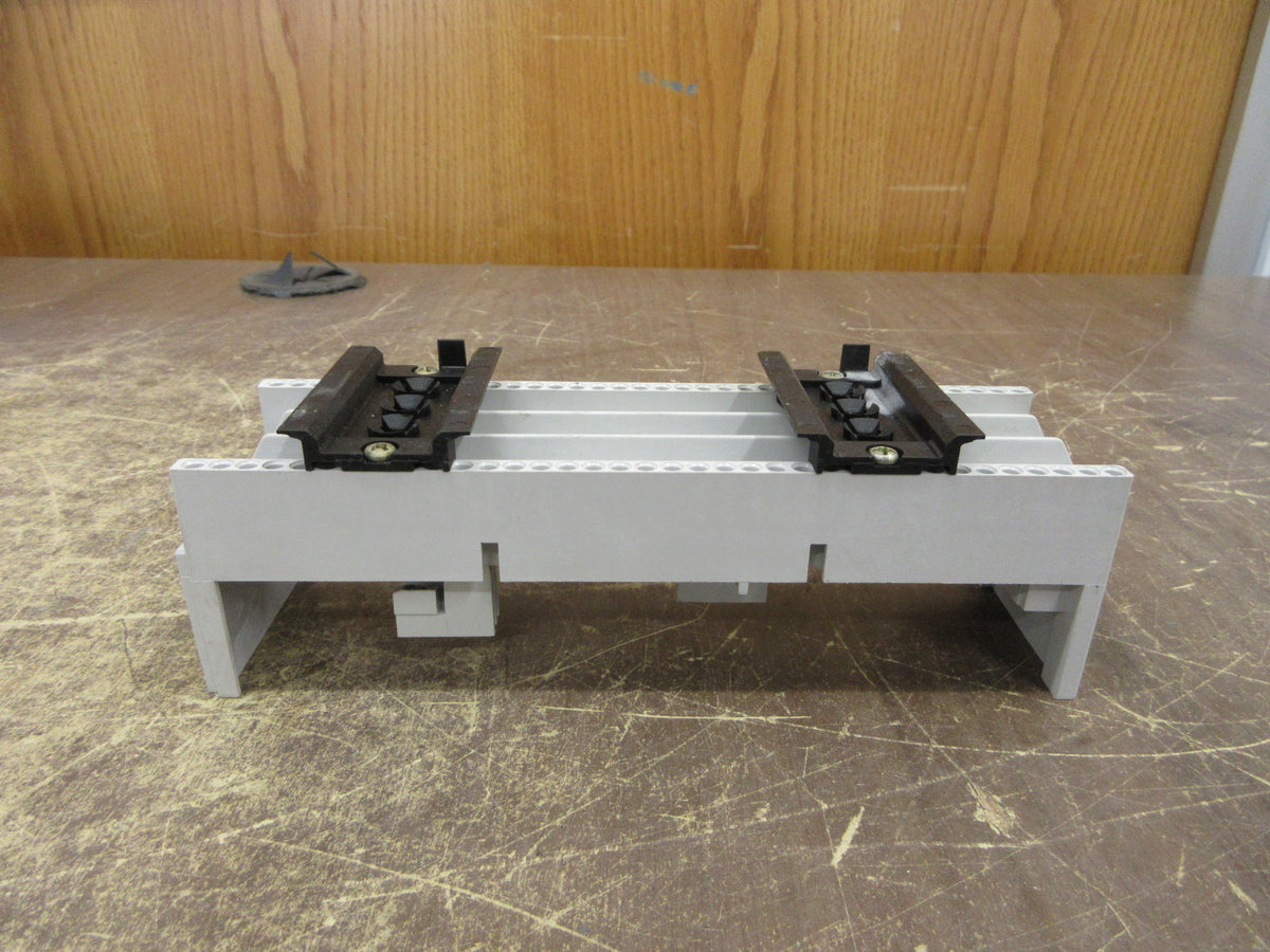 Busbar Adapter FBS3254 32A 600V Used