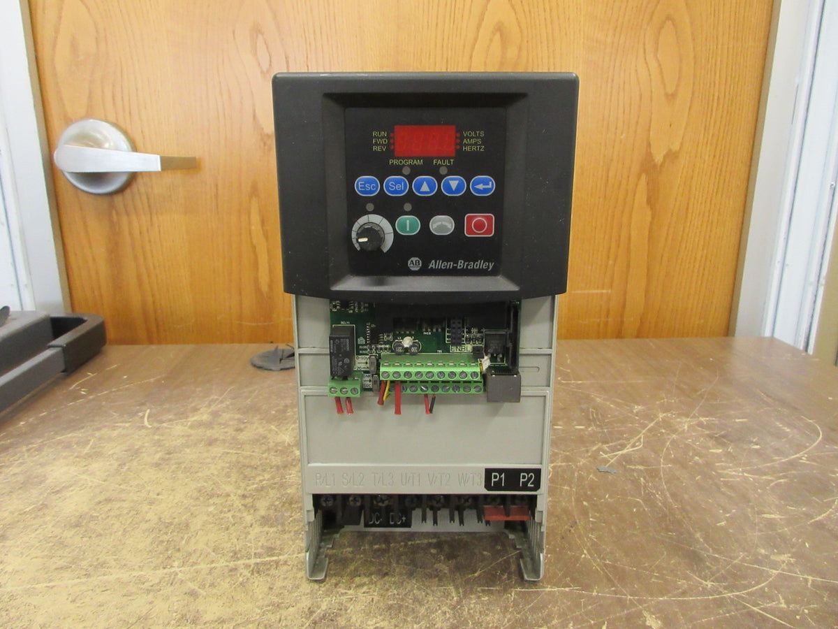 Allen-Bradley Power Flex 40 AC Drive 25B-D6P0N104 Ser. A 10HP 3Ph Used