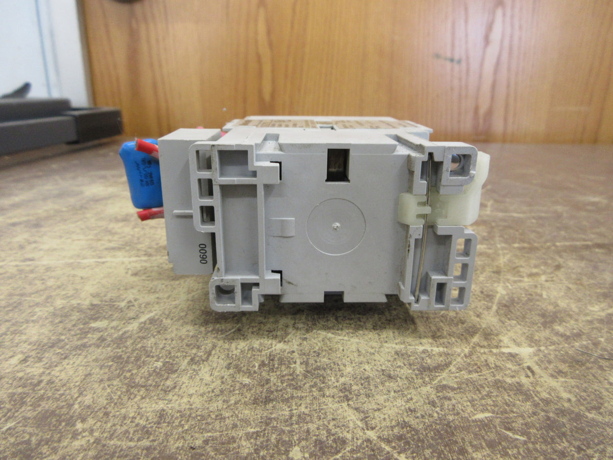 Alllen-Bradley Contactor 100-C37*00 Ser. C 120V Coil 60A 600V Used