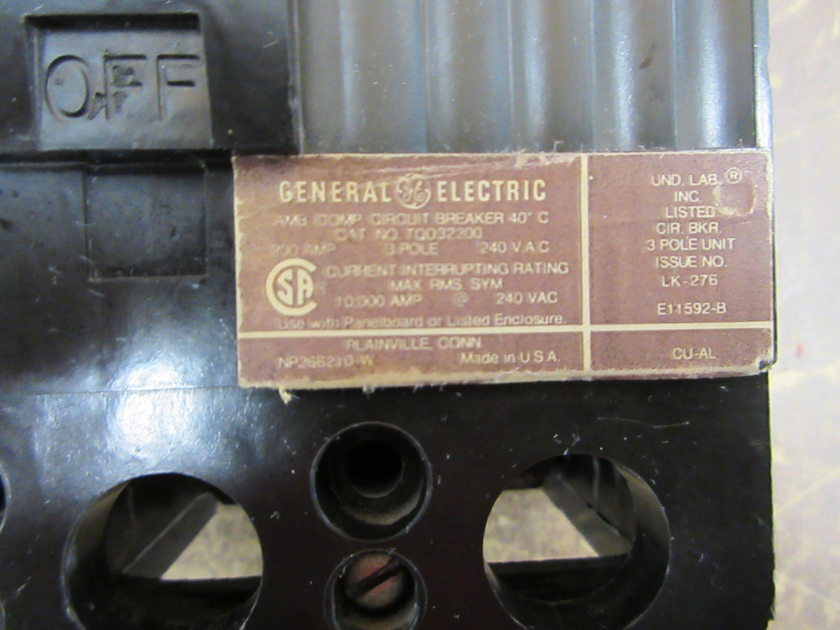 GE Circuit Breaker TQD32200 200A 240V 3P (3) Lugs Used