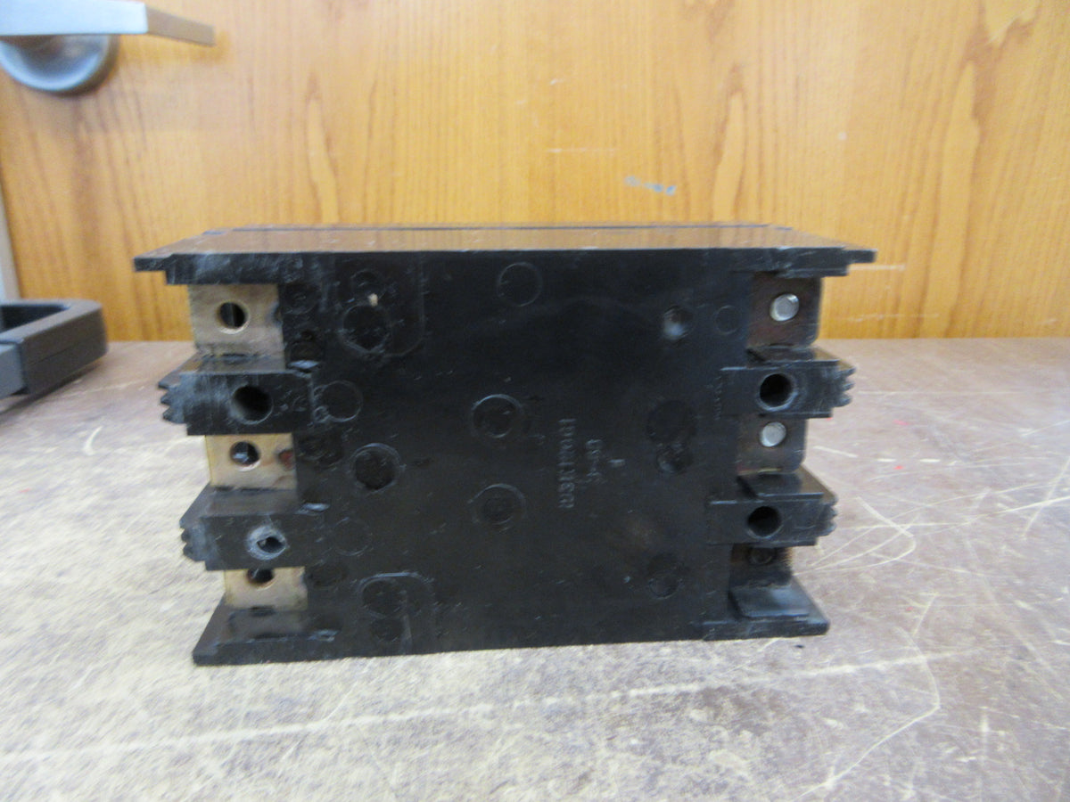 GE Circuit Breaker TQD32200 200A 240V 3P (3) Lugs Used