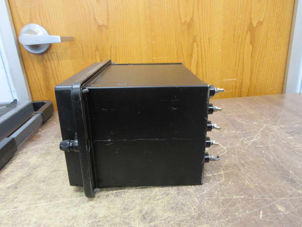 Westinghouse Type D4B-8FM Watthour 280C211G03 Meter 72V 4W CTR: 800 1.5 Used