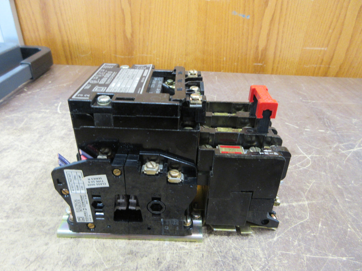 Square D Size 0 Starter 8536SBO2S Ser. A 120V Coil 600V Used