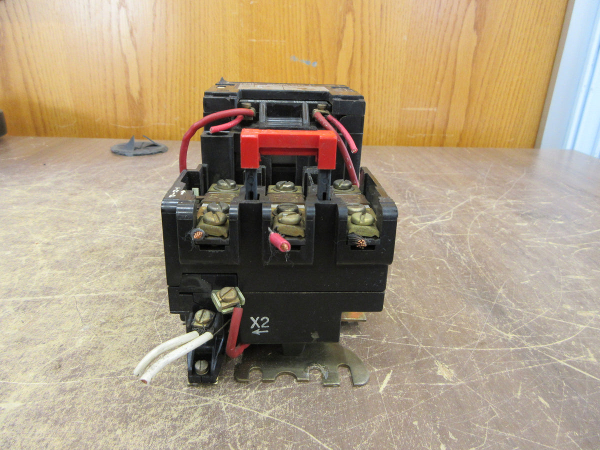 Square D Size 1 Starter 8536 SCO -3 S Ser. A 120V Coil 600 V Used