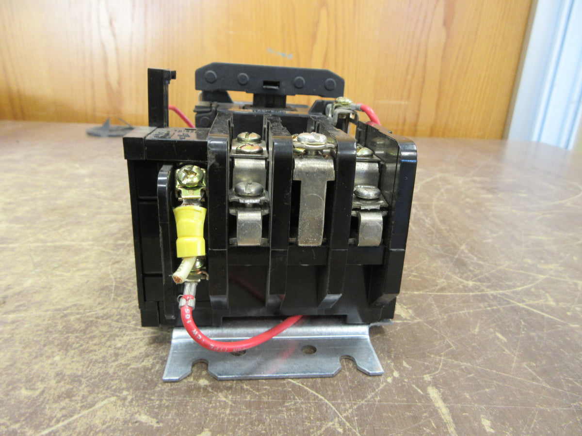 GE Size 00 Starter CR306A0** 115-120V Coil 9A 600V Used