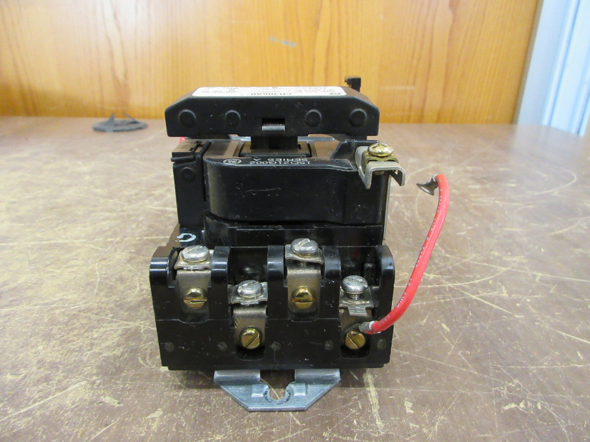GE Size 00 Starter CR306A0** 115-120V Coil 9A 600V Used