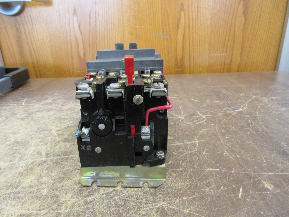Westinghouse Size 0 Starter A200MOCAC Style #: 765A838G01 120V Coil Used