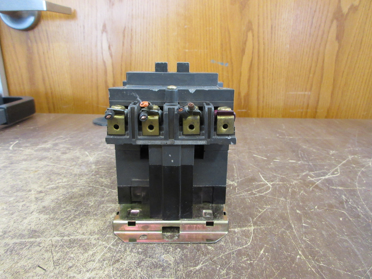Westinghouse Size 0 Starter A200MOCAC Style #: 765A838G01 120V Coil Used