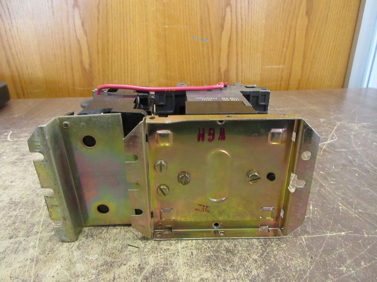 Westinghouse Size 0 Starter A200MOCAC Style #: 765A838G01 120V Coil Used