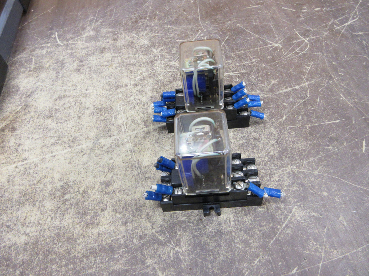 Deltrol Relay 166 3PDT 24VDC Coil w/Base *Lott of 2* Used