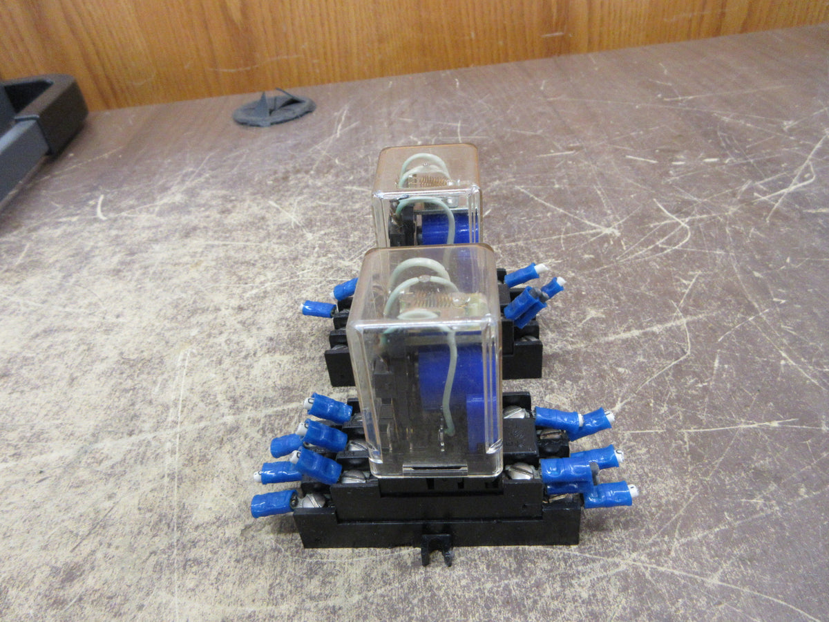 Deltrol Relay 166 3PDT 24VDC Coil w/Base *Lott of 2* Used