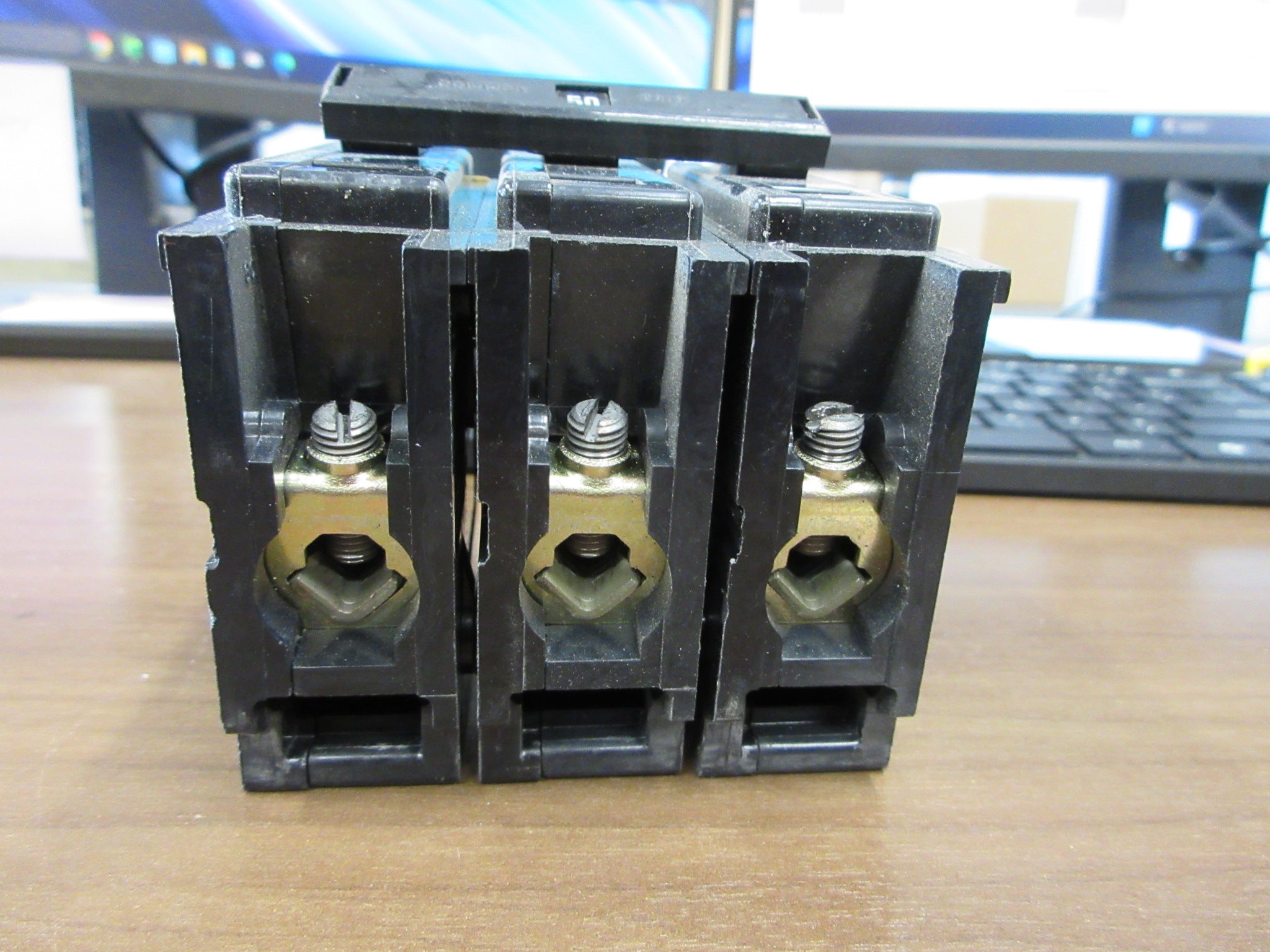 Cutler -Hammer Type BA Bolt-On Circuit Breaker BAB3050H 50A 240V 3P Used