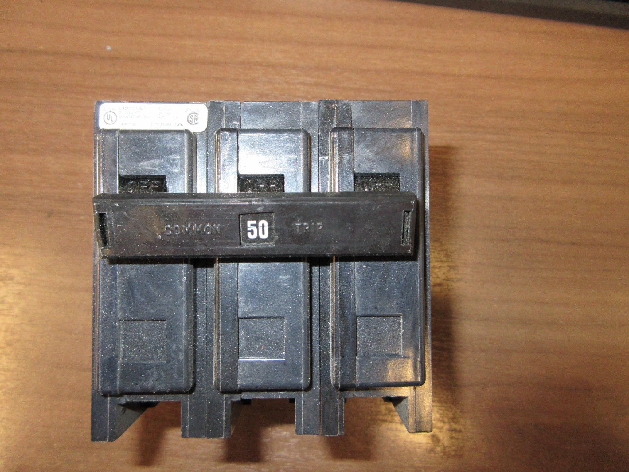 Cutler -Hammer Type BA Bolt-On Circuit Breaker BAB3050H 50A 240V 3P Used