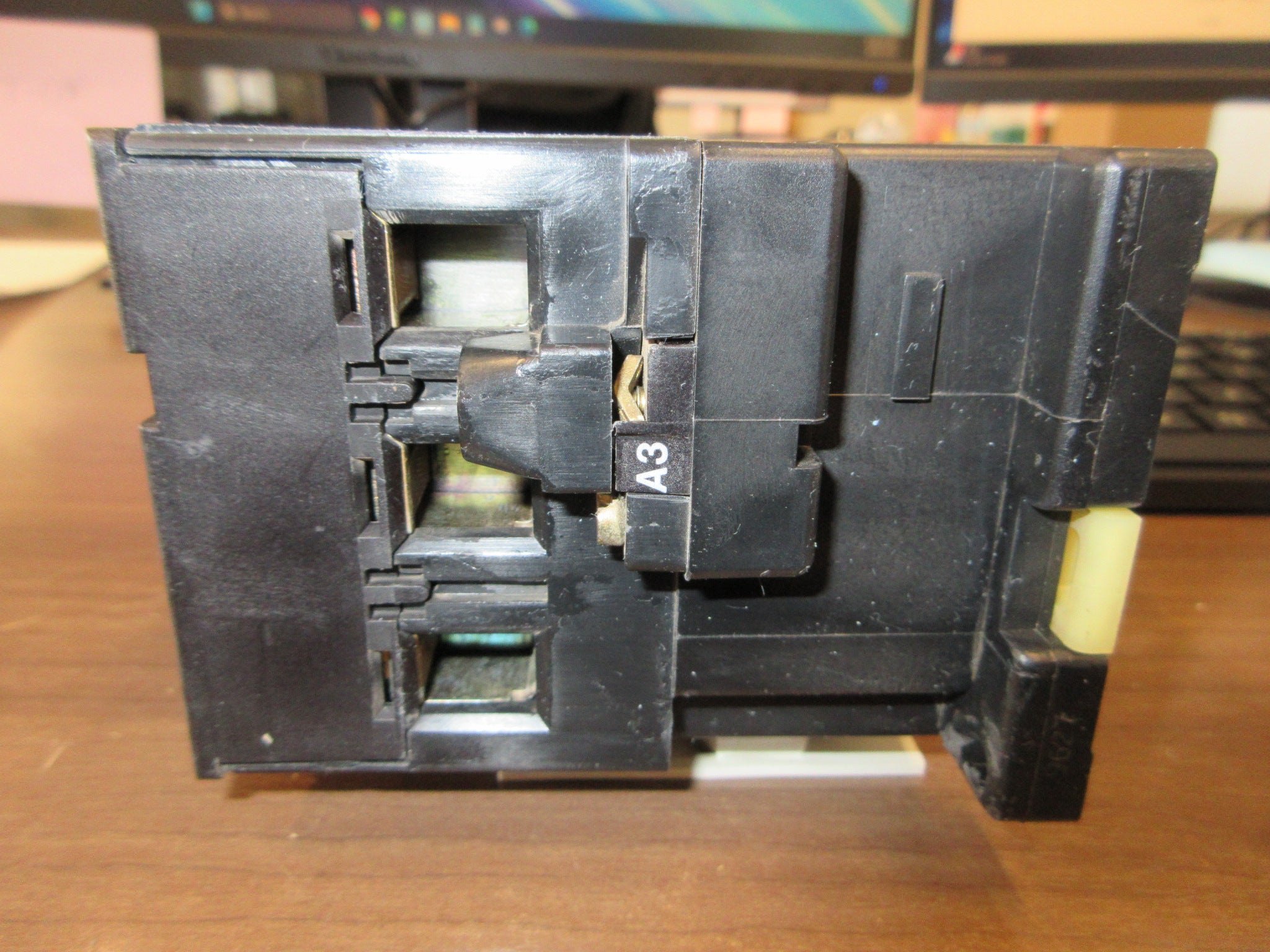 ABB Contactor B63 120V Coil 85A 600V (1) Aux Contact * Chip Installator *  Used