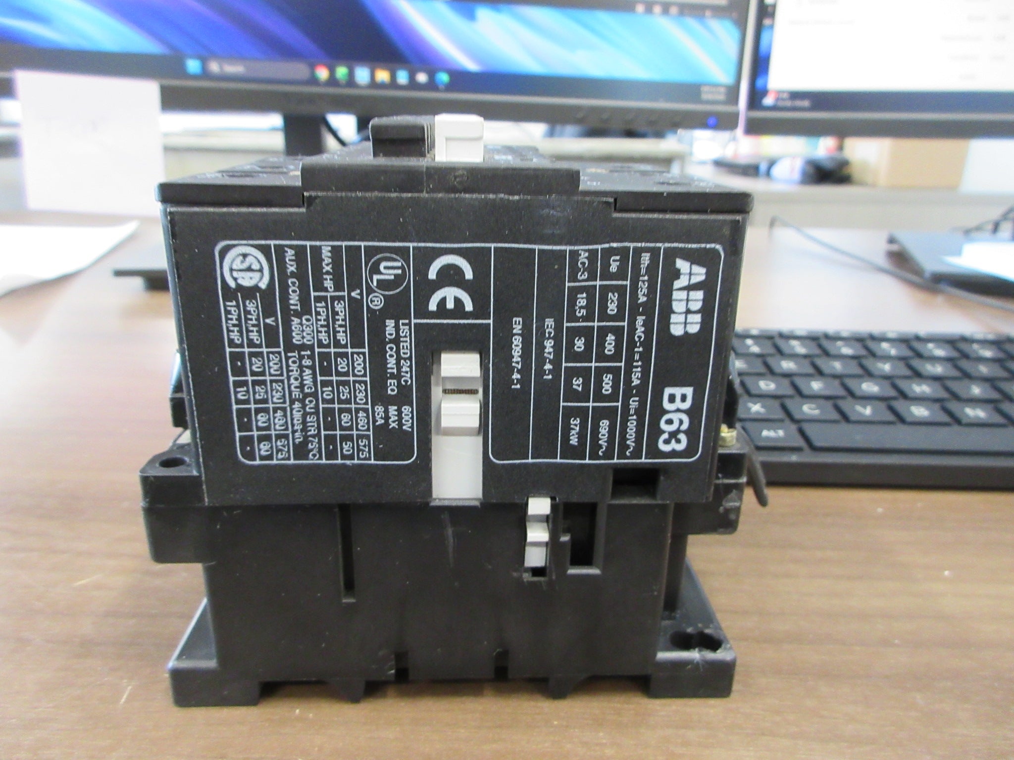 ABB Contactor B63 120V Coil 85A 600V (1) Aux Contact * Chip Installator *  Used
