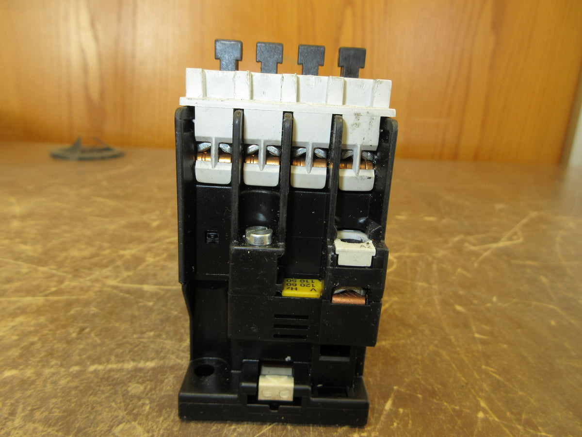 Siemens Contactor 3TF3110-0A 120V Coil 20A 600V Used