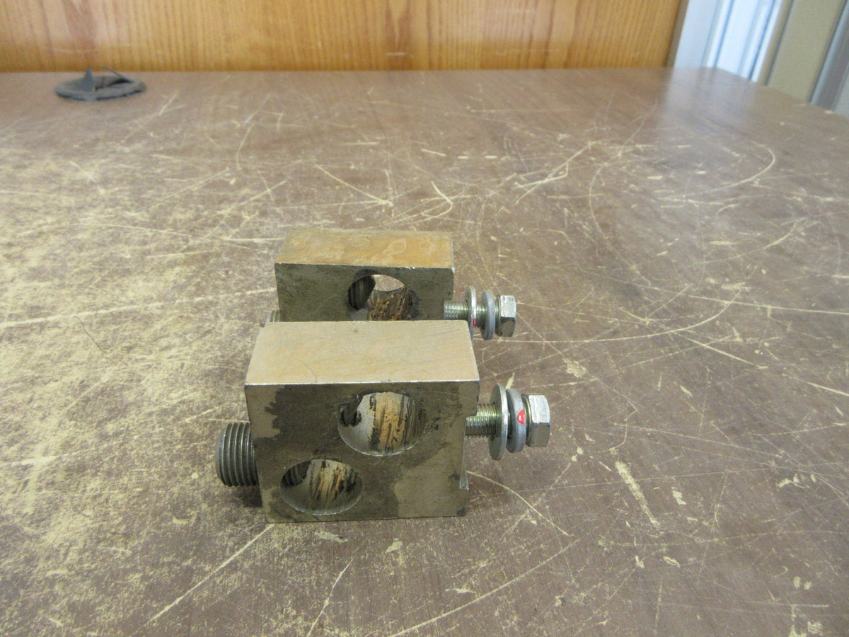 Ilsco Mechanical Lug D3520 500MCM-4 * Lot of 2 * Used