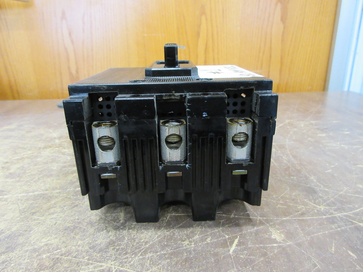 ITE Circuit Breaker EH3B050 50A 480V 3P (2) Mounting Screws Used