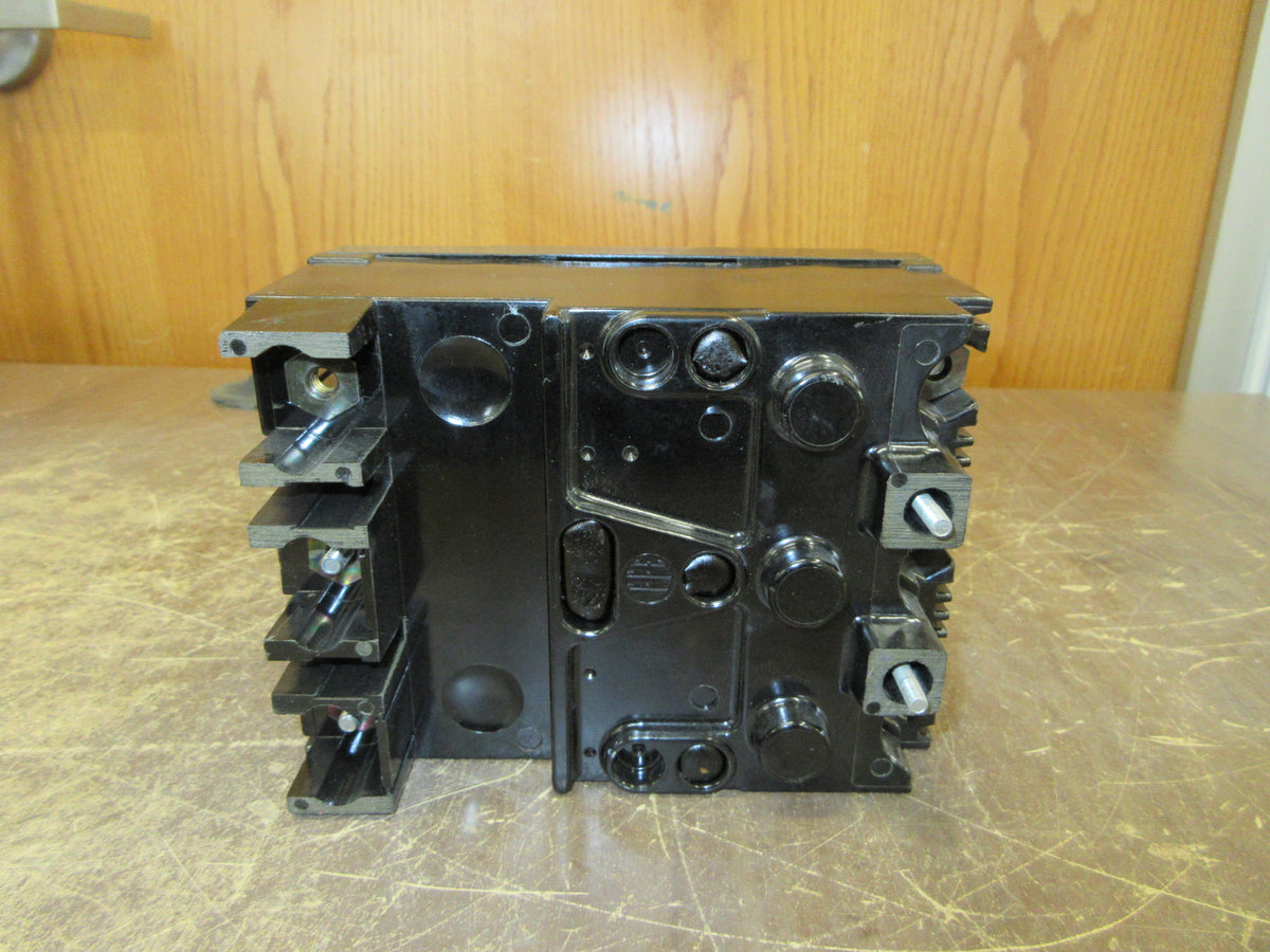ITE Circuit Breaker EH3B050 50A 480V 3P (2) Mounting Screws Used