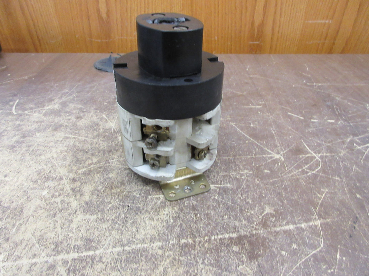 Advance Controls Series A 6300 Disconnect Switch CB0630003LE3U 85A 600V Used