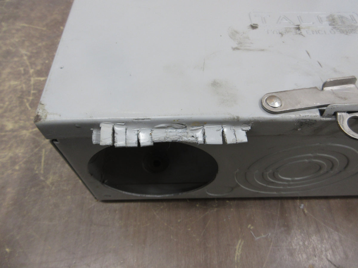Talon Type HQ-5BU 3R Meter Socket 40405-02CO 200A 600V 1Ph 3W Used